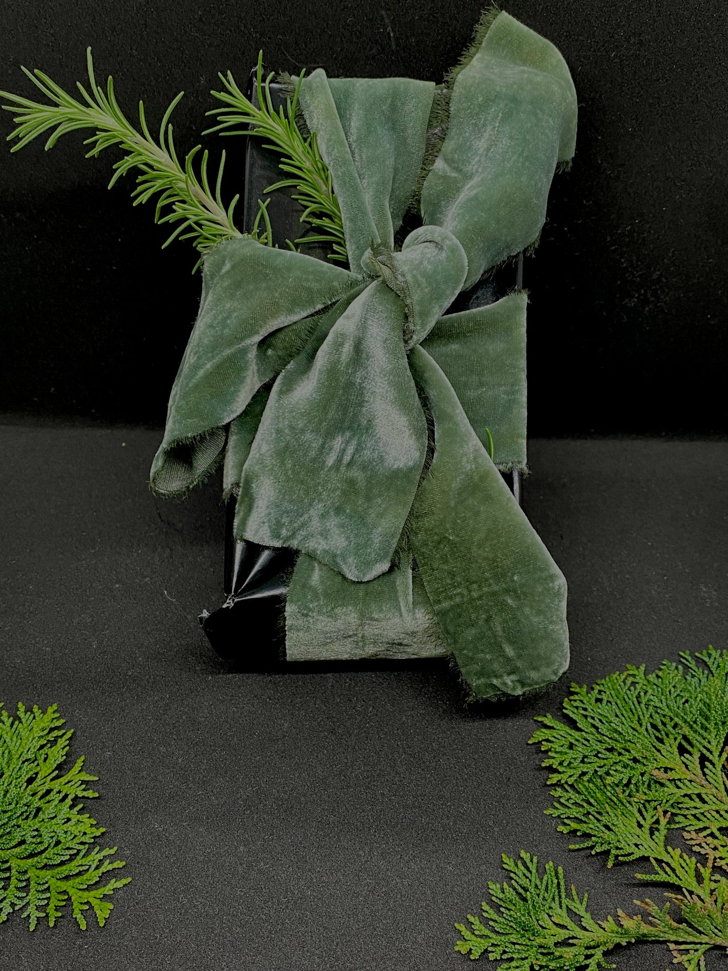 Listón de Terciopelo en Moss Green de Silk & Pepper