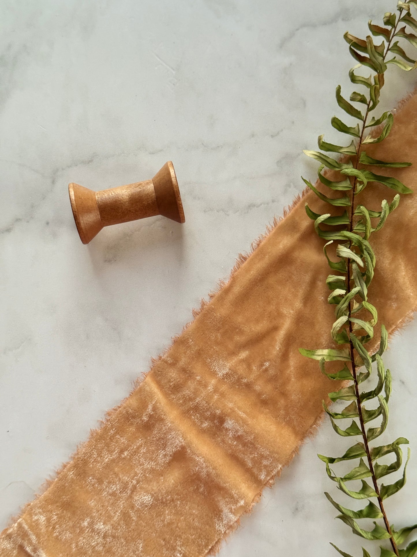 Listón de Seda Terciopelo en color Sweet Potatoe Glow Silk & Pepper