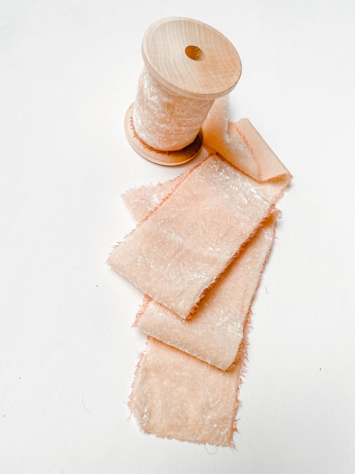 Listón de Seda Terciopelo en Champagne de Silk & Pepper