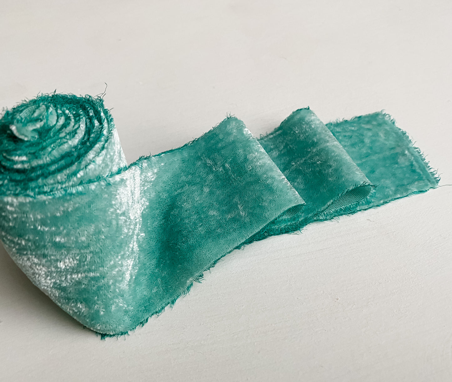 Listón de Seda Terciopelo en color Celadon de Silk & Pepper