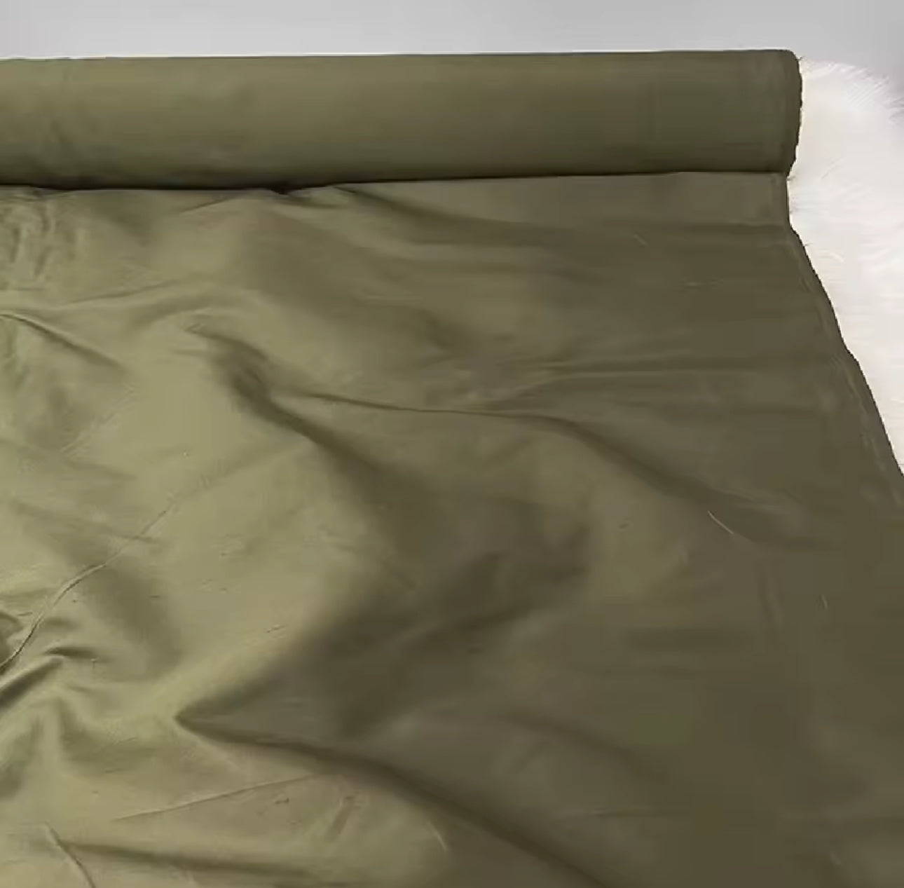 ✨ Seda Dupion 19 m/m Colores – Textura Natural con Elegancia y Cuerpo por metro