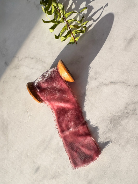 Listón de Seda Terciopelo en color Granada de Silk & Pepper