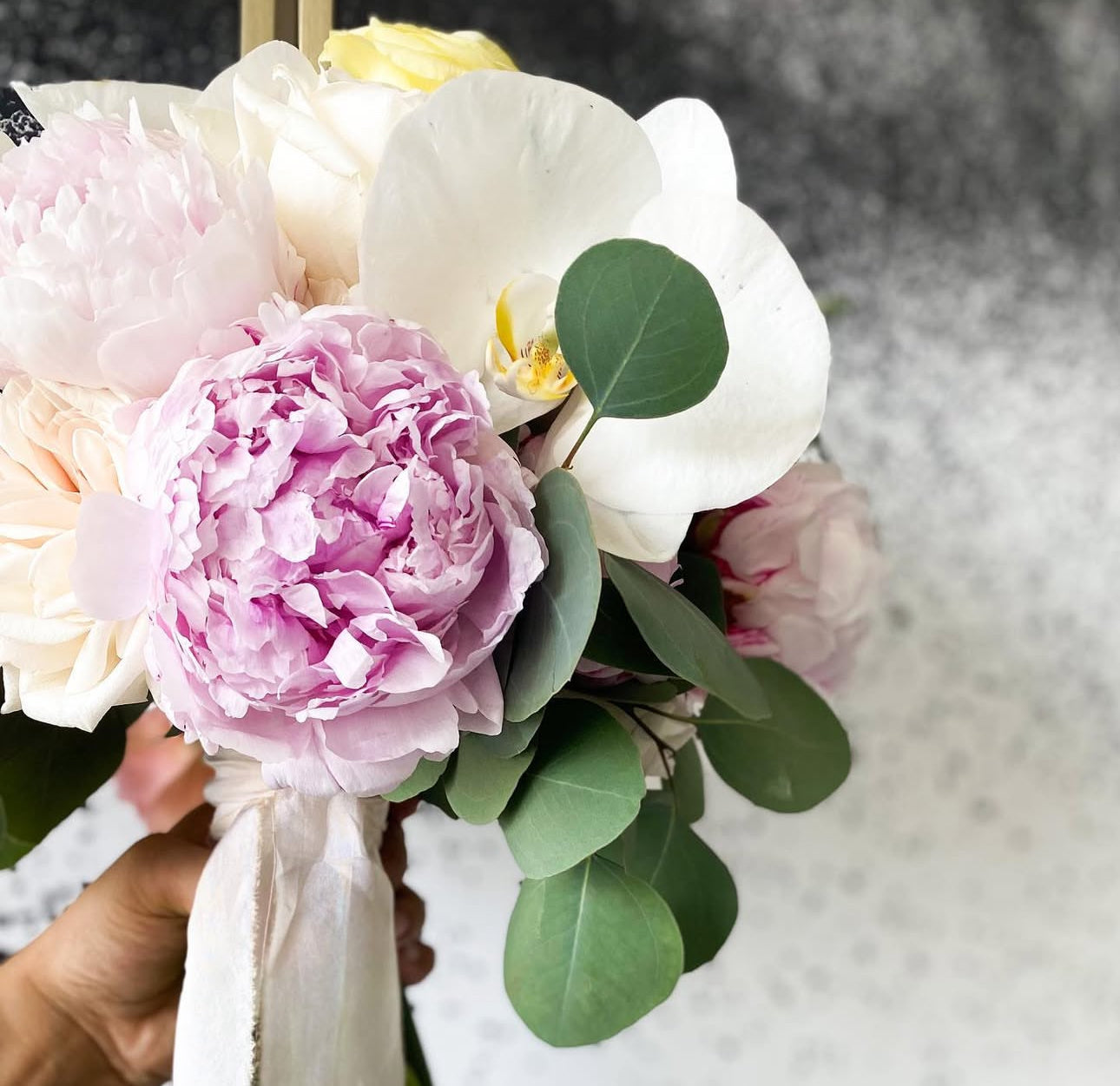 Edición Limitada - Listón de Seda Charmeuse en Bone de Silk & Pepper