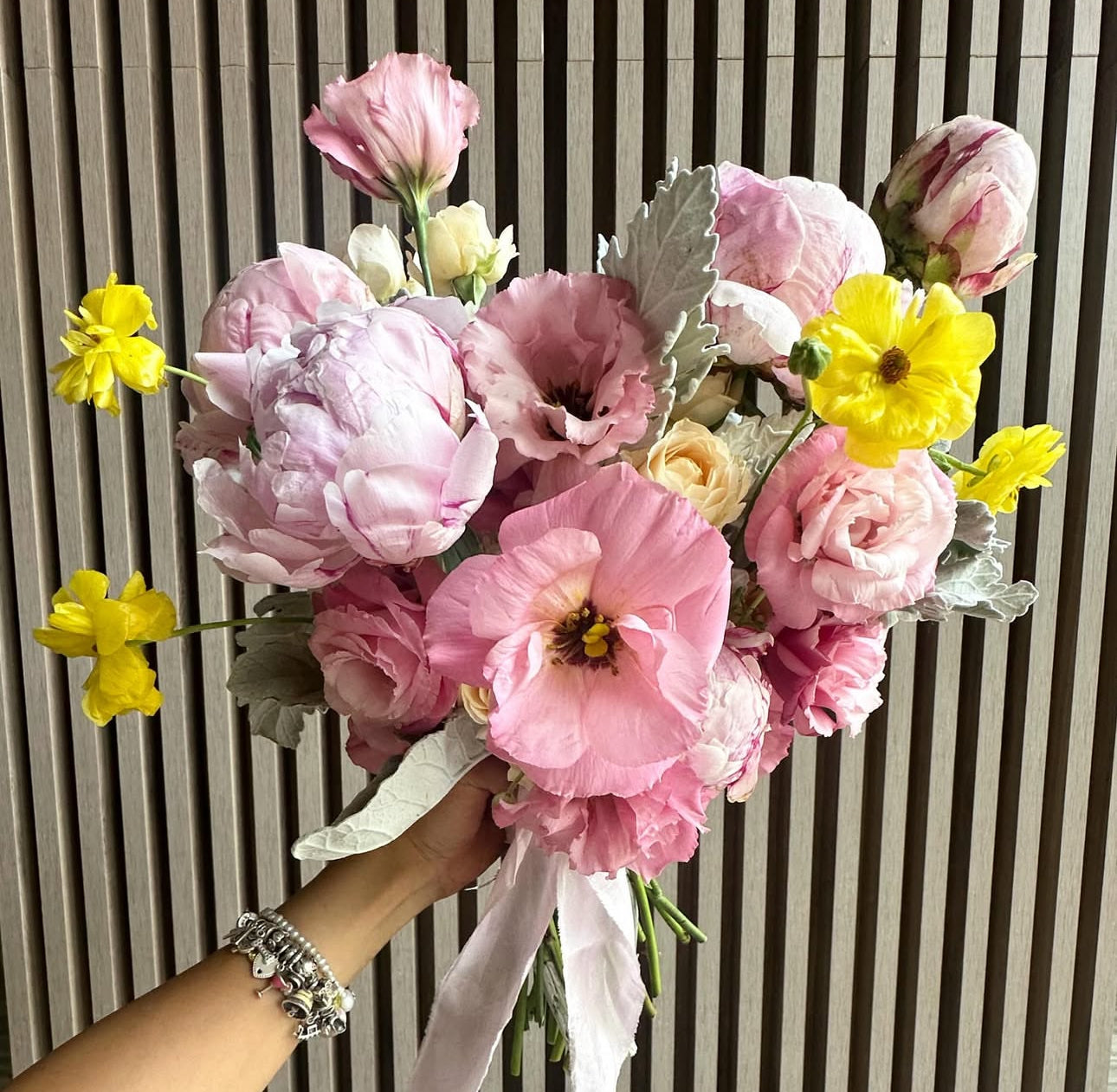 Listón de Seda Lisa Silk & Pepper en tonos Blanco y Negro