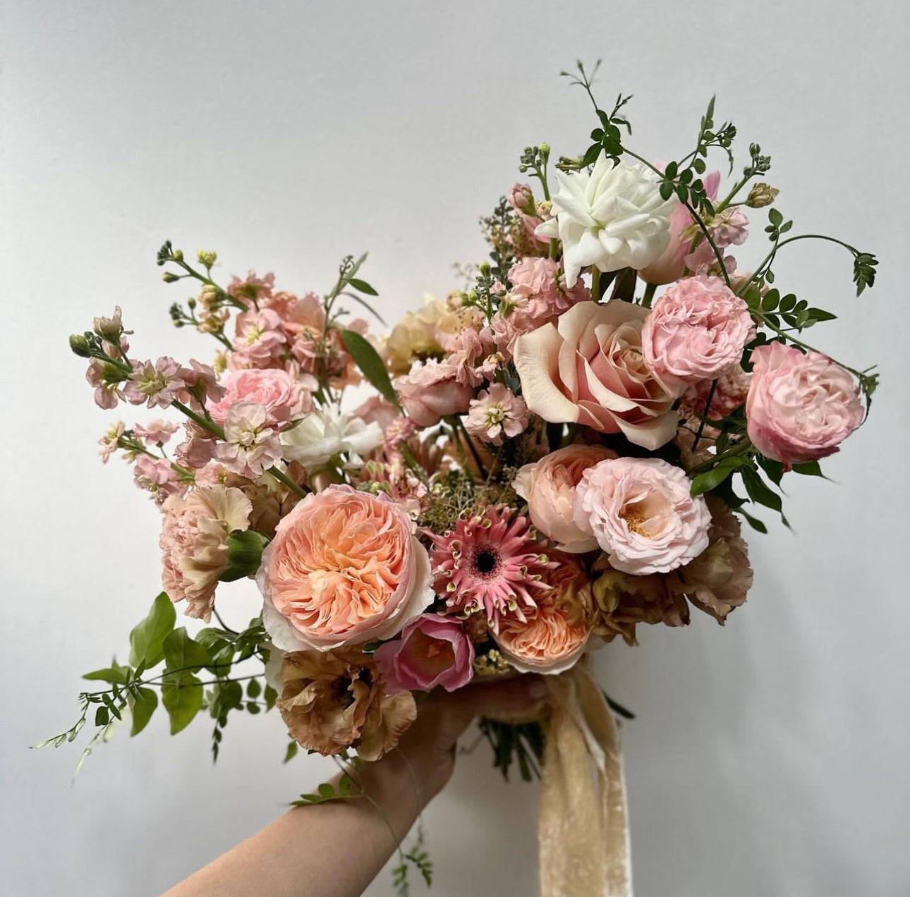 Listón de Seda Terciopelo en color Metallic Tan Silk & Pepper