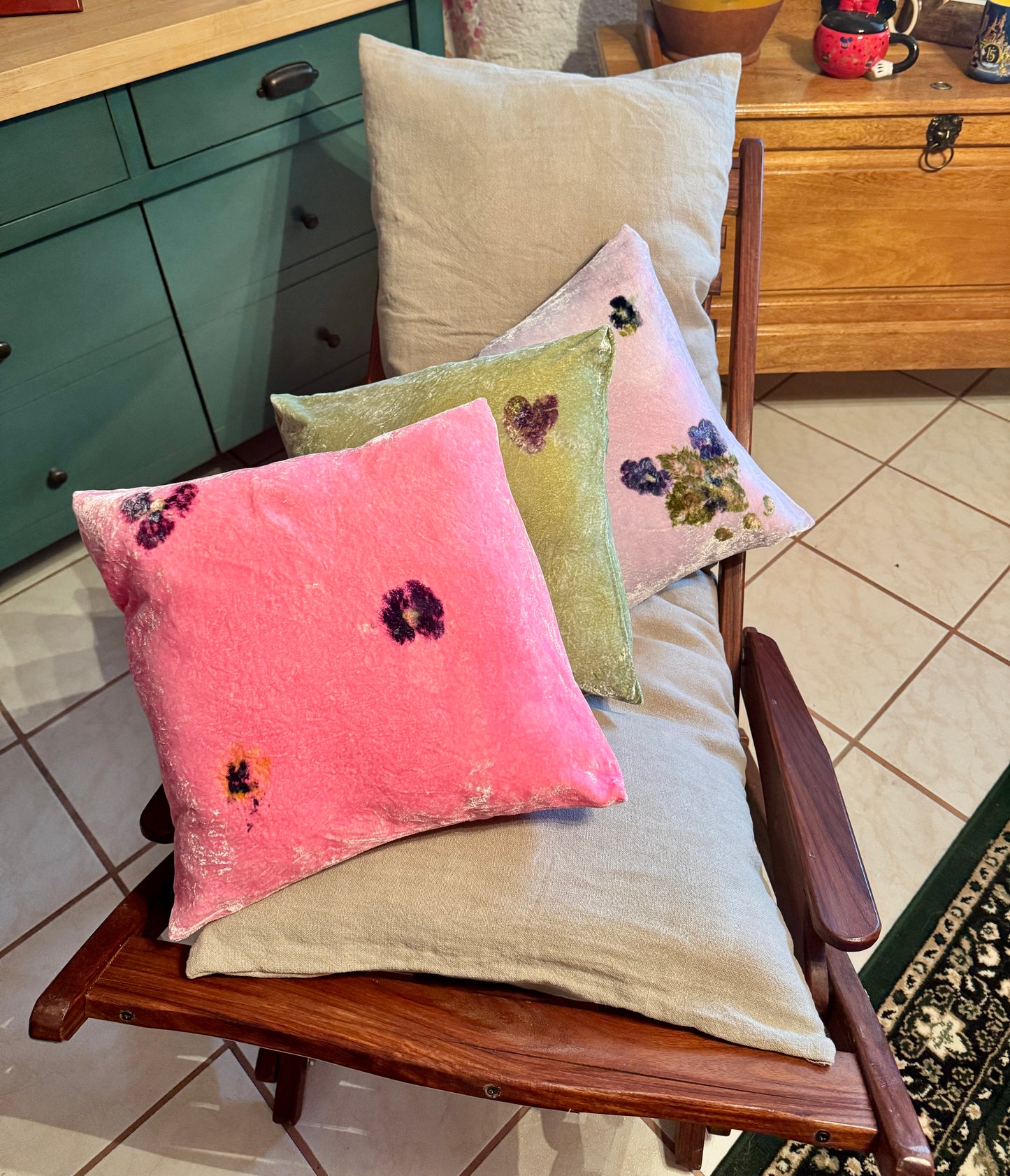 Cojines de Seda Terciopelo teñidos y estampados con Flores 🌺 🌸🌷💐🌼 Silk & Pepper