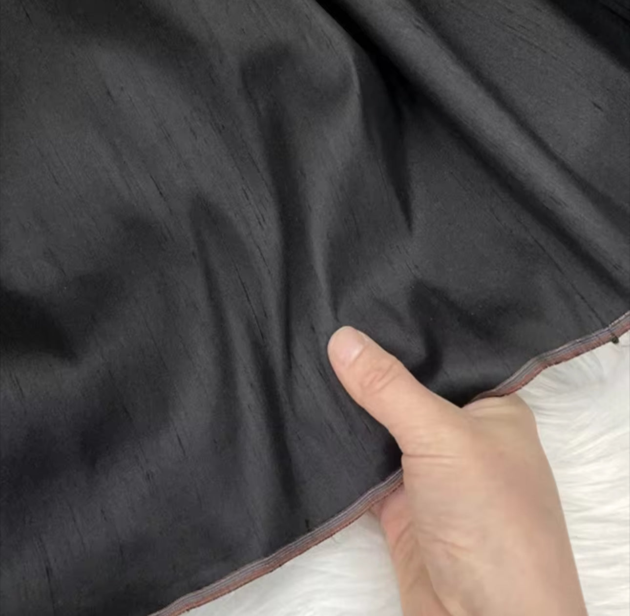 ✨ Seda Dupion 19 m/m Colores – Textura Natural con Elegancia y Cuerpo por metro