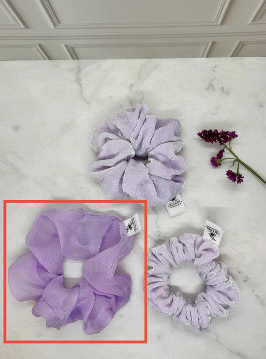Lujoso Scrunchie de Seda Georgette Grande en Tono Plum Blossom