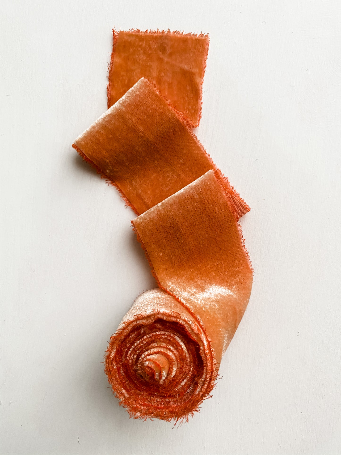 Listón de Seda Terciopelo en color Pumpkin de Silk & Pepper